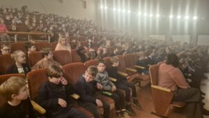 Spektaklis „DVYLIKA IŠ PAŠTO KARIETOS“