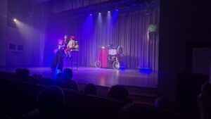 Spektaklis „DVYLIKA IŠ PAŠTO KARIETOS“